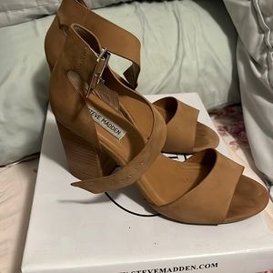Steve Madden Tan Heeled Sandal - Size 8